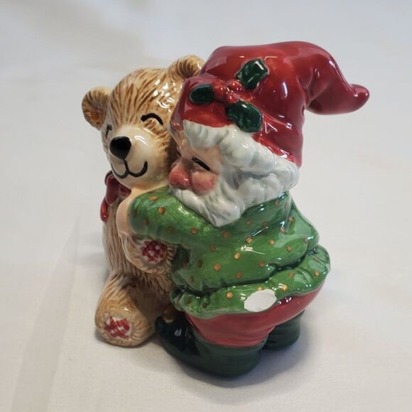 Fits and Floyd Holiday Elf Christmas Salt & Pepper Shakers Ceramic - Picture 2 of 4